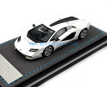 Load image into Gallery viewer, EC 1:64 White Countach LPI800-4 Sports Model Diecast Resin Car New Collection