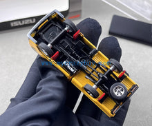 Load image into Gallery viewer, Model1 1:64 Silver Yellow Isuzu ELF Cabin Truck Model Metal Diecast Car New Collection