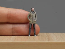 Load image into Gallery viewer, 1:64 Painted Figure Model Miniature Resin Diorama Sand Cool Causl Wear Man Stand