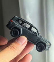 Load image into Gallery viewer, Masdi 1:64 Gray LC300 Land Cruiser ORV SUV Sports Model Diecast Metal Car New Collection