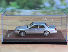Load image into Gallery viewer, GOC 1:64 Crown Victoria Sedan Classic Model Diecast Metal Car New