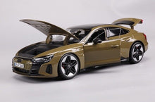 Load image into Gallery viewer, Bburago 1:18 2022 RS e-tron GT Racing Sports Model Toy Diecast Metal Car