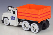 Load image into Gallery viewer, Maisto 1:64 1966 C60 Grain Delivery Truck Model Toy Metal Diecast Car New