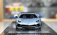 Load image into Gallery viewer, YM 1:64 Ice Blue Aventador S LP740-4 Sports Model Diecast Resin Car New Collection