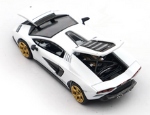 Load image into Gallery viewer, Poprace 1:64 White LPi800-4 Countach Racing Sports Model Diecast Metal Car New Collection