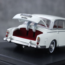 Load image into Gallery viewer, GFCC 1:64 White 1959 300D Classic Vintage Sports Model Diecast Metal Car BN