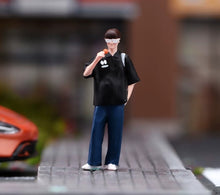 Load image into Gallery viewer, 1:64 Painted Figure Model Miniature Resin Diorama Toy Sand Couple Lovers Fashion
