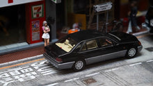 Load image into Gallery viewer, WTX 1:64 1994 Black 600Sel W140 Sedan Classic Model Diecast Metal Car New Collection