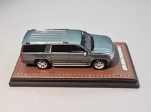 Load image into Gallery viewer, GOC 1:64 Gray 2015 Suburban Full Sized SUV Model Diecast Metal Car New Collection