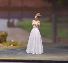 Load image into Gallery viewer, 1:64 Painted Figure Model Miniature Resin Diorama Wedding Couple Bride Groom