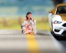 Load image into Gallery viewer, 1:64 Painted Figure Model Miniature Resin Diorama Sand Girl Teasing Cat Lady Toy Collection