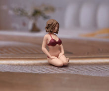 Load image into Gallery viewer, 1:64 Painted Figure Model Miniature Resin Diorama Sand Toy Sitting Bikini Woman