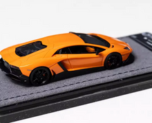 Load image into Gallery viewer, Halo 1:64 Orange Aventador LP720-4 Sports Model Diecast Resin Car New Collection