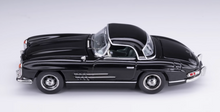 Load image into Gallery viewer, GFCC 1:64 Black Hard Top 1960 300SL Roadster Sports Model Diecast Metal Car