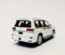 Load image into Gallery viewer, JKM 1:64 White 2016 Land Cruiser LC200 SUV Sports Model Metal Diecast Car New