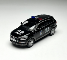 Load image into Gallery viewer, Masdi 1:64 Black Police Q7 FSI Quattro SUV Sports Model Diecast Metal Car New Collection