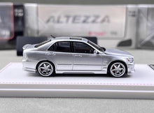 Load image into Gallery viewer, FH 1:64 Silver Altezza RS200 SXE10 Sedan Sports Model Diecast Metal Car New Collection