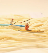Load image into Gallery viewer, 1:64 Painted Figure Model Miniature Resin Diorama Sand Toy Kayak Sports Aquatics