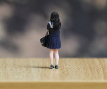 Load image into Gallery viewer, 1:64 Painted Figure Model Miniature Resin Diorama Sand Lolly Cute Girl Lady Bag