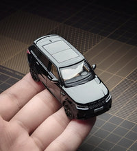 Load image into Gallery viewer, WHELART 1:64 2018 Black Range Rover Sports SUV Model Diecast Metal Car New Collection
