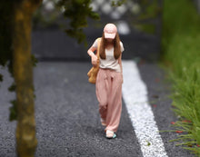 Load image into Gallery viewer, 1:64 Painted Figure Model Miniature Resin Diorama Toy Sand Pink Cap Girl Walking