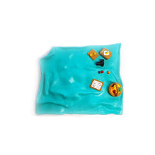 Load image into Gallery viewer, 1:64 Painted Figure Mini Model Miniature Resin Diorama Picnic Mat Camping Couple