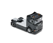 Load image into Gallery viewer, Masdi 1:64 Black R650 Truck Tractor Model Diecast Metal Car New Collection