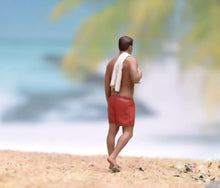 Load image into Gallery viewer, 1:64 Painted Figure Model Miniature Resin Sand Man With Swimming Suit Towel