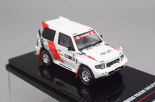 Load image into Gallery viewer, Inno 1:64 White Pajero Evolution Ralliart SUV Model Diecast Metal Car New