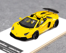 Load image into Gallery viewer, FW 1:64 Yellow Aventador LP700 Convertible LBWK Sport Model Diecast Resin Car