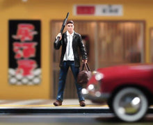 Load image into Gallery viewer, 1:64 Painted Figure Model Miniature Resin Diorama Sand Killer Suit Man Gun Toy