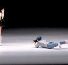 Load image into Gallery viewer, 1:64 Painted Figure Mini Model Miniature Resin Diorama Sand Camera Man Lying Toy New