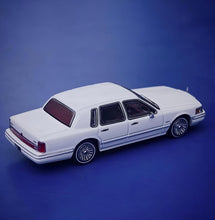 Load image into Gallery viewer, MK 1:64 White Lincoln Town Car Luxury Sedan Model Diecast Metal Car New Collection