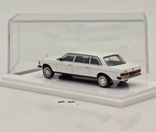 Load image into Gallery viewer, GOC 1:64 White 1976 230e v123 Luxury Classic Model Diecast Metal Car New Collection