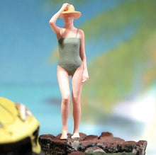 Load image into Gallery viewer, 1:64 Painted Unpainted Figure Model Miniature Resin Diorama Sand Sun Hat Lady