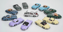 Load image into Gallery viewer, GFCC 1:64 1960 300SL Roadster Classic Sports Model Diecast Metal Car