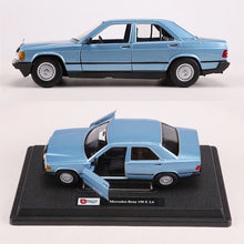 Load image into Gallery viewer, Bburago 1:24 190E 2.6 Sedan Classic Sports Model Toy Diecast Metal Car