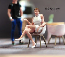 Load image into Gallery viewer, 1:64 Painted Unpainted Figure Model Miniature Resin Diorama Sand Sitting Lady