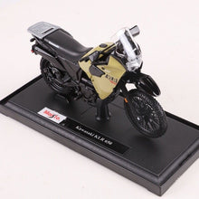 Load image into Gallery viewer, Maisto 1:18 KLR 650 Racing Sports Model Diecast Metal Motorcycle Bike