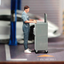 Load image into Gallery viewer, 1:64 Painted Figure Model Miniature Resin Diorama Sand Toy Repairman Set Worker New