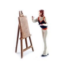 Load image into Gallery viewer, 1:64 Painted Figure Mini Model Miniature Resin Diorama Artist Painter Lady Beige