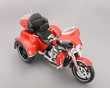 Load image into Gallery viewer, Maisto 1:12 2021 CVO TRI Glide Sports Model Toy Diecast Metal Motorcycle BN