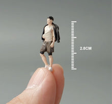 Load image into Gallery viewer, 1:64 Painted Figure Mini Model Miniature Resin Diorama Sand Trendy Man With Coat