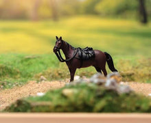 Load image into Gallery viewer, 1:64 Painted Figure Model Miniature Resin Diorama Sand Fine Horse White Brown