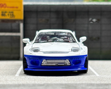 Load image into Gallery viewer, Master 1:64 JDM White RX7 FD Pandem Racing Sports Model Diecast Metal Car New Collection