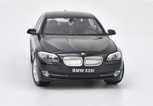 Load image into Gallery viewer, WELLY 1:24 535i Sedan Sports Model Diecast Metal Car Display