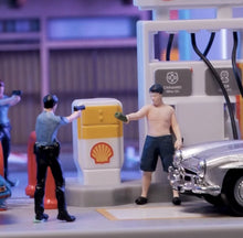 Load image into Gallery viewer, 1:64 Painted Figure Mini Model Miniature Resin Diorama Shirtless Man Hold Wine New Collection