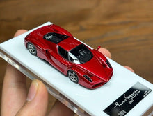 Load image into Gallery viewer, LJM 1:64 2002 ENZO Super Racing Sports Model Diecast Resin Car New Collection