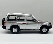 Load image into Gallery viewer, DBGT 1:64 Silver Pajero V31 SUV ORV Sports Model Diecast Metal Car New Collection