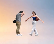 Load image into Gallery viewer, 1:64 Painted Figure Model Miniature Resin Diorama Toy Sand Taking Photo Couple